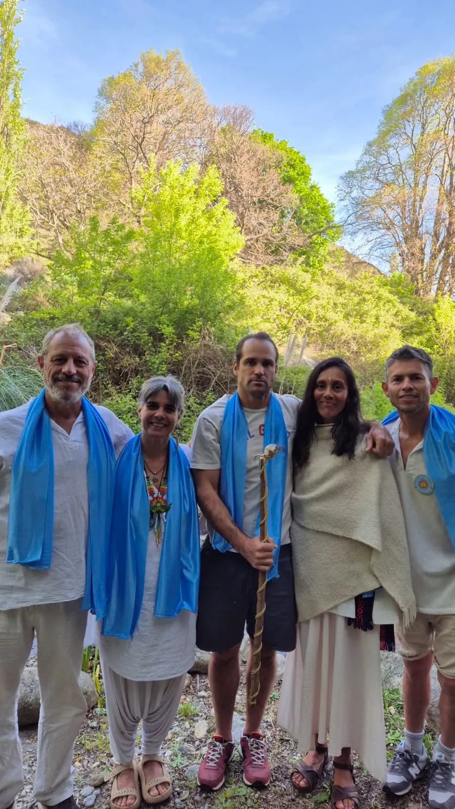 El día que me entregaron el báculo. Ale, Purnima, Yo, Yani y Sebas.